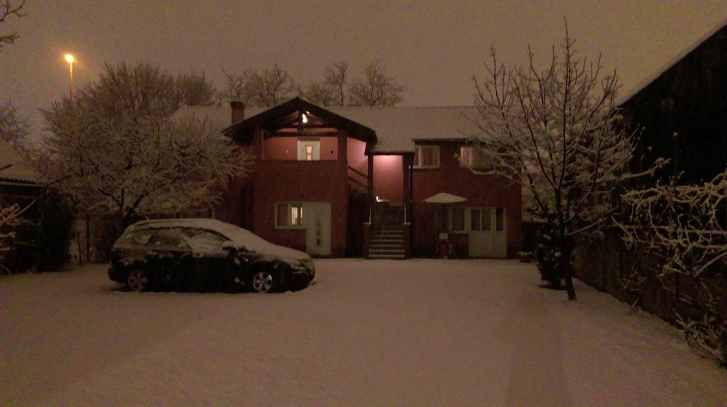 Guest House Lucija Buzin Eksteriør billede